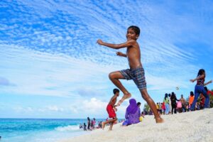 Read more about the article 15 نصيحة لاستثمار العطلة الصيفية لأطفالكم