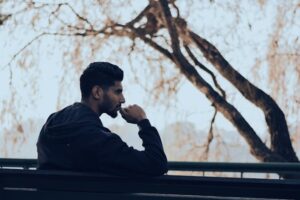 Read more about the article التفكير الزائد (Overthinking): نعمة أم نقمة؟