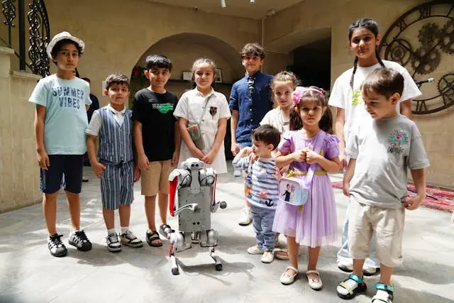 Read more about the article الذكاء الاصطناعي والأطفال: الفرص والتحديات